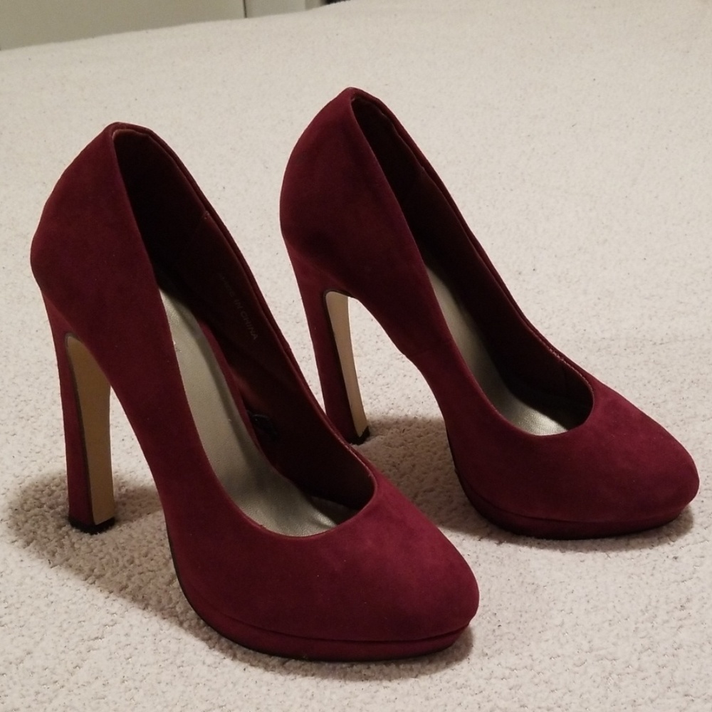 Forever 21 wine suede round toe heels